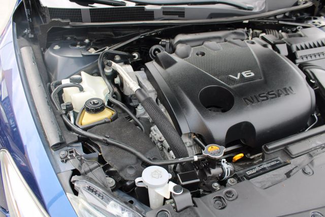 Vehicle image 34 of 35