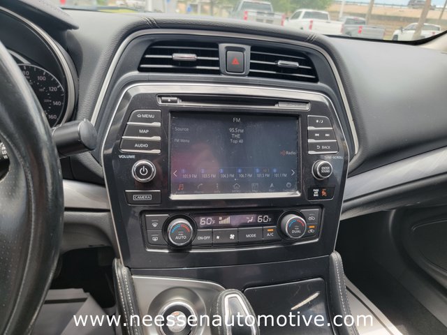 Vehicle image 24 of 38