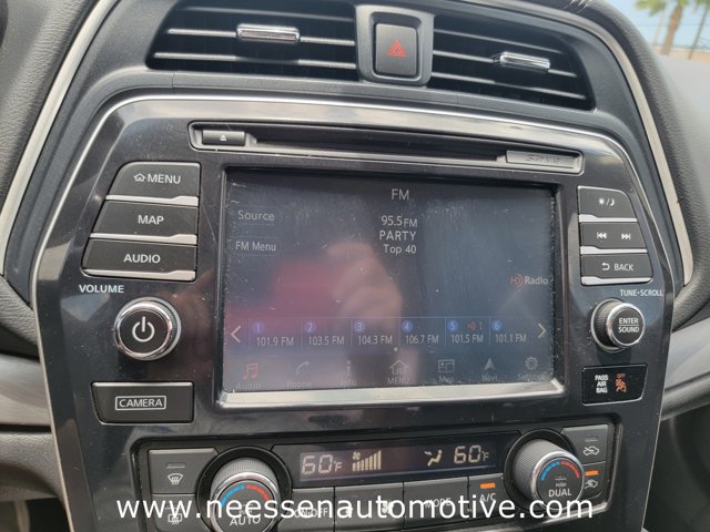 Vehicle image 22 of 38