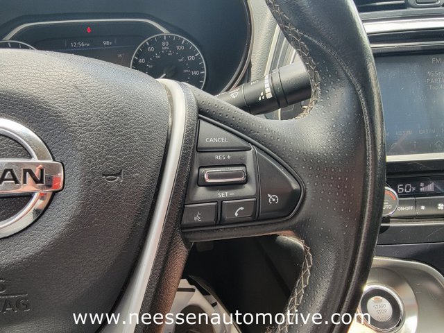 Vehicle image 17 of 38