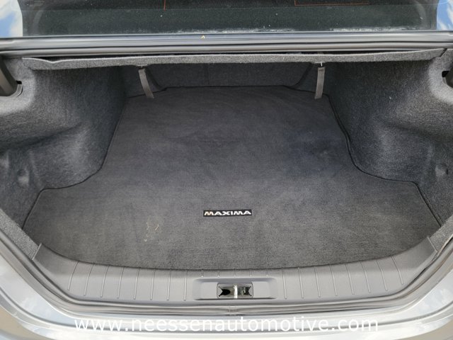 Vehicle image 10 of 38