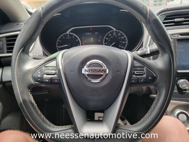 Vehicle image 16 of 38