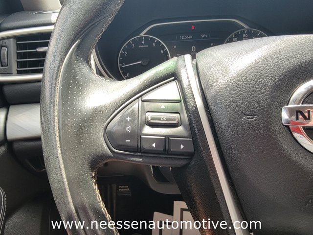 Vehicle image 18 of 38