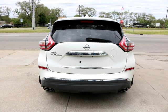 Vehicle image 4 of 18