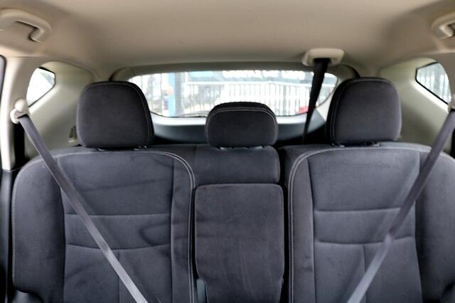 Vehicle image 13 of 18