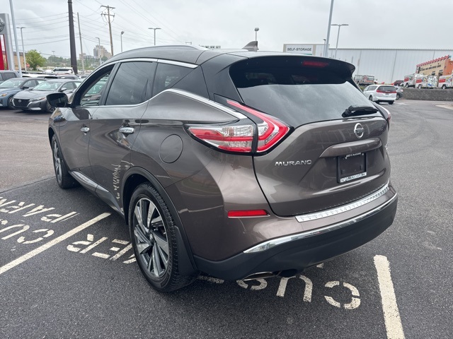 Vehicle image 7 of 45