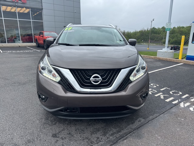Vehicle image 4 of 45