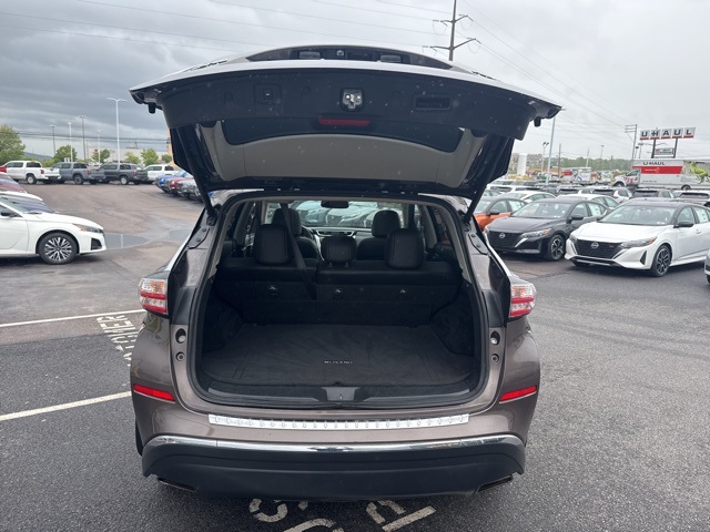 Vehicle image 20 of 45