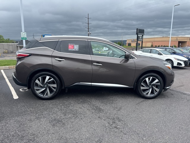 Vehicle image 6 of 45