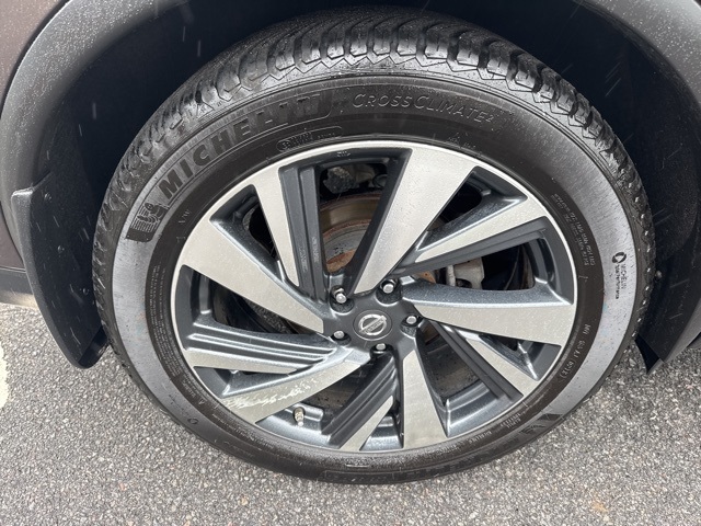 Vehicle image 44 of 45
