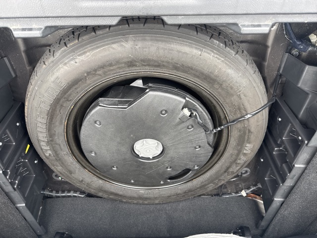 Vehicle image 23 of 45