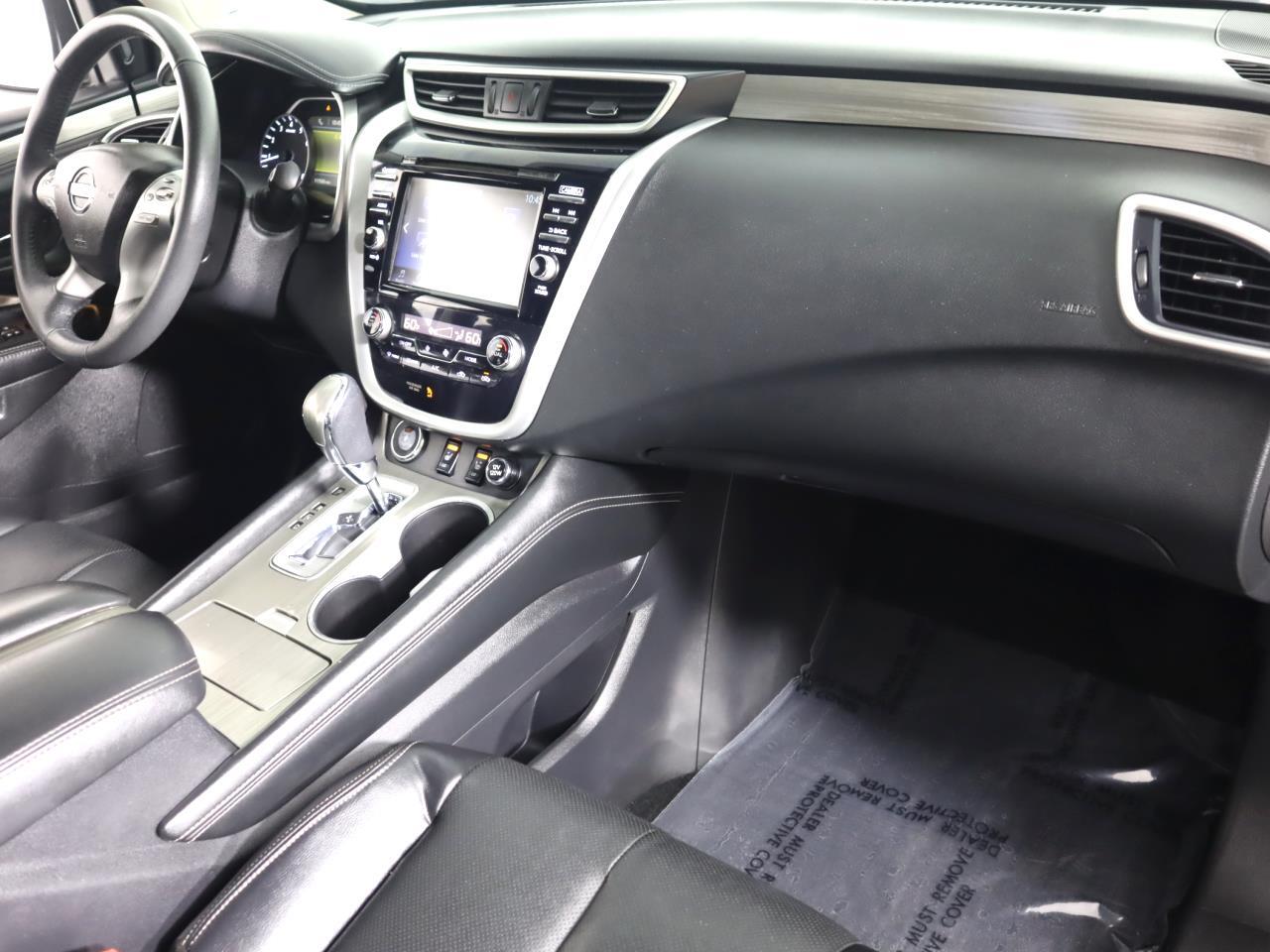 Vehicle image 46 of 49