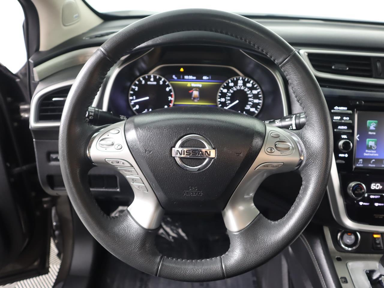 Vehicle image 11 of 49