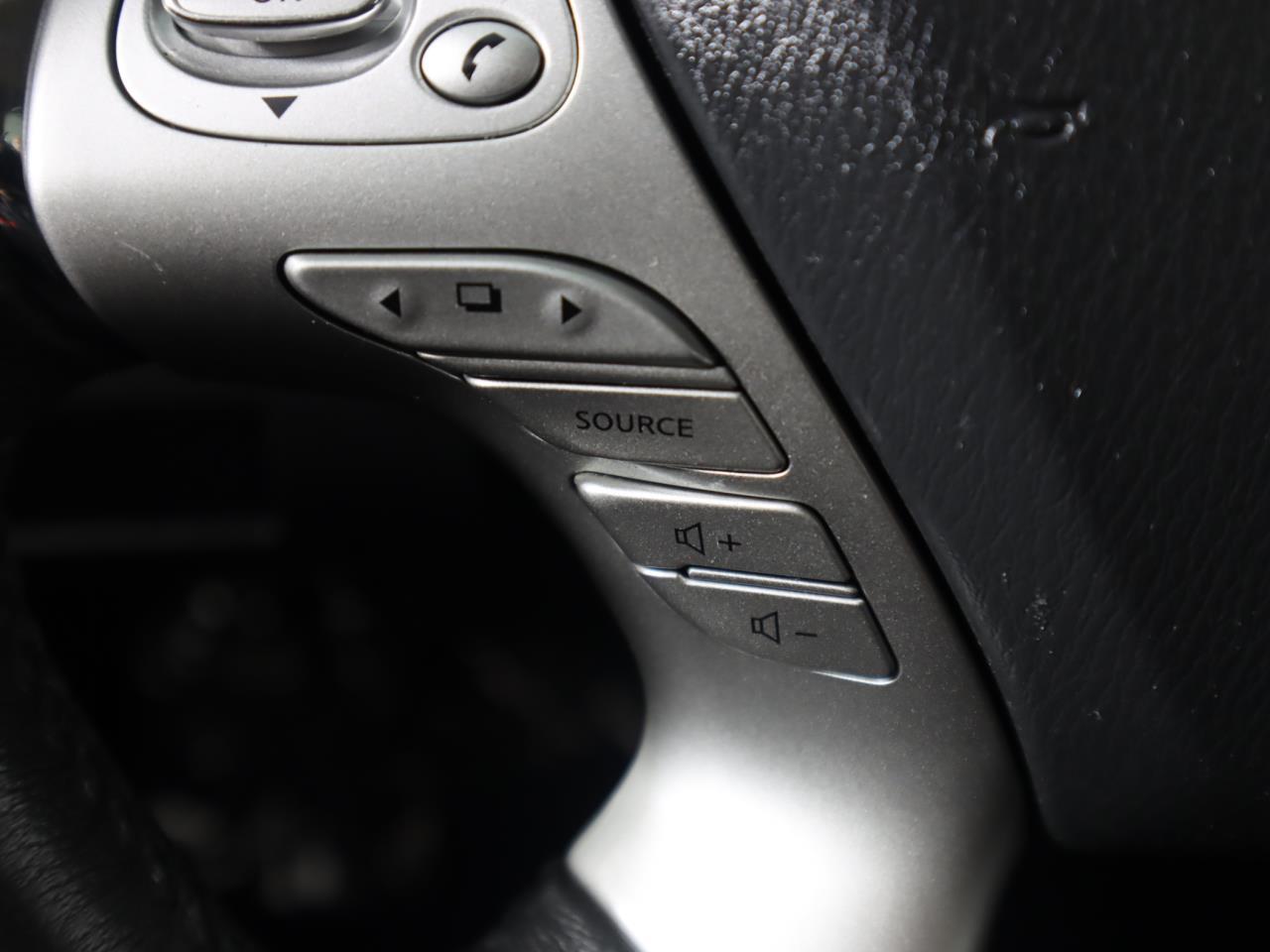 Vehicle image 13 of 49
