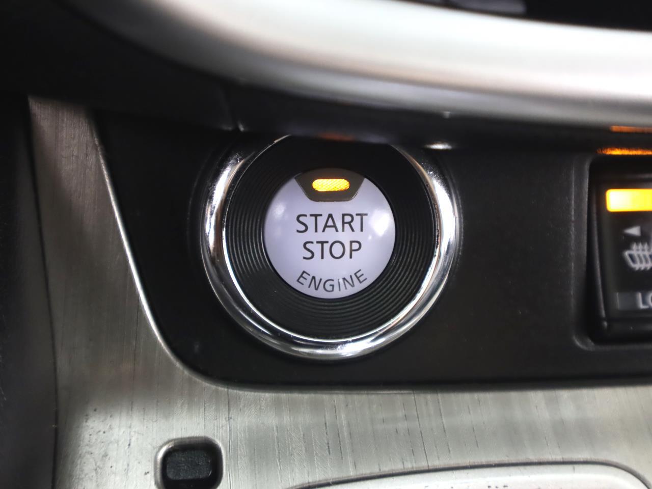 Vehicle image 26 of 49