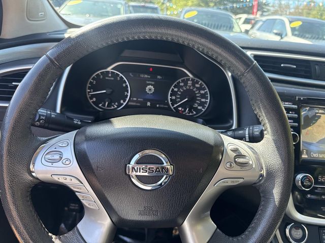 2017 Nissan Murano SL Image 14 of 34
