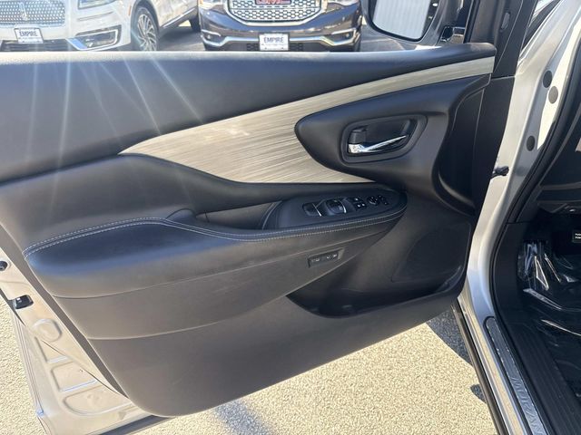 2017 Nissan Murano SL Image 21 of 34