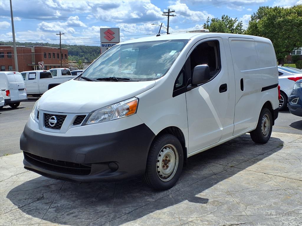 2017 Nissan NV200 S Image 1 of 21