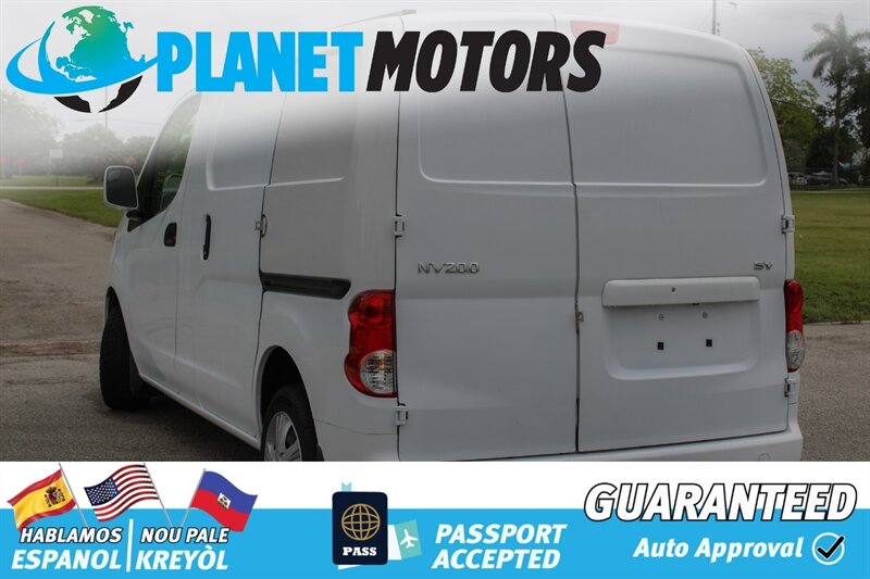 Vehicle image 9 of 23