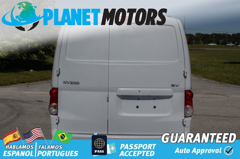 Vehicle image 10 of 23