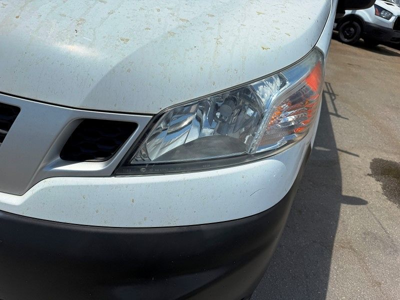 Vehicle image 13 of 30