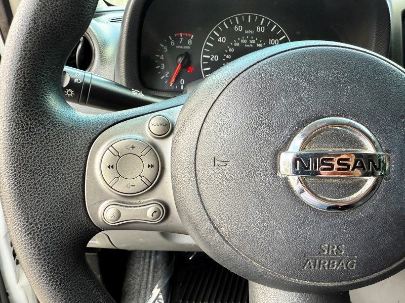 Vehicle image 21 of 30