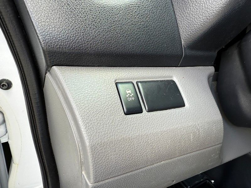 Vehicle image 22 of 30