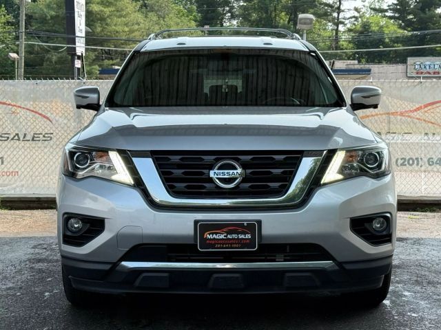 Vehicle image 4 of 51