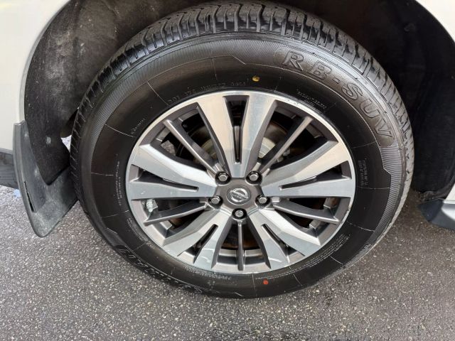Vehicle image 48 of 51