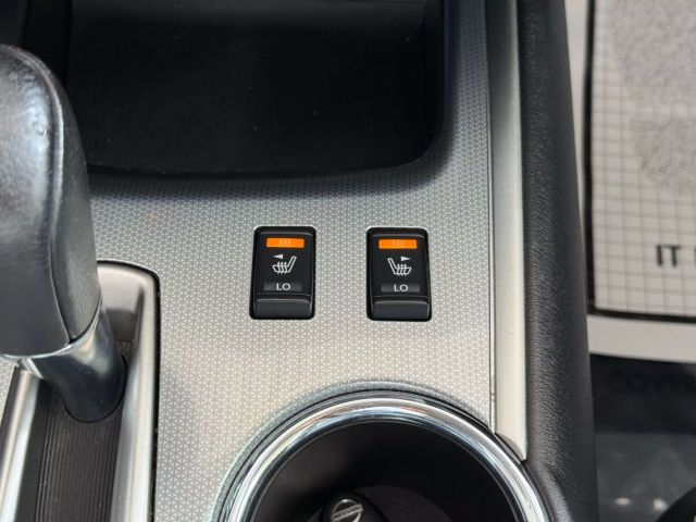 Vehicle image 31 of 51