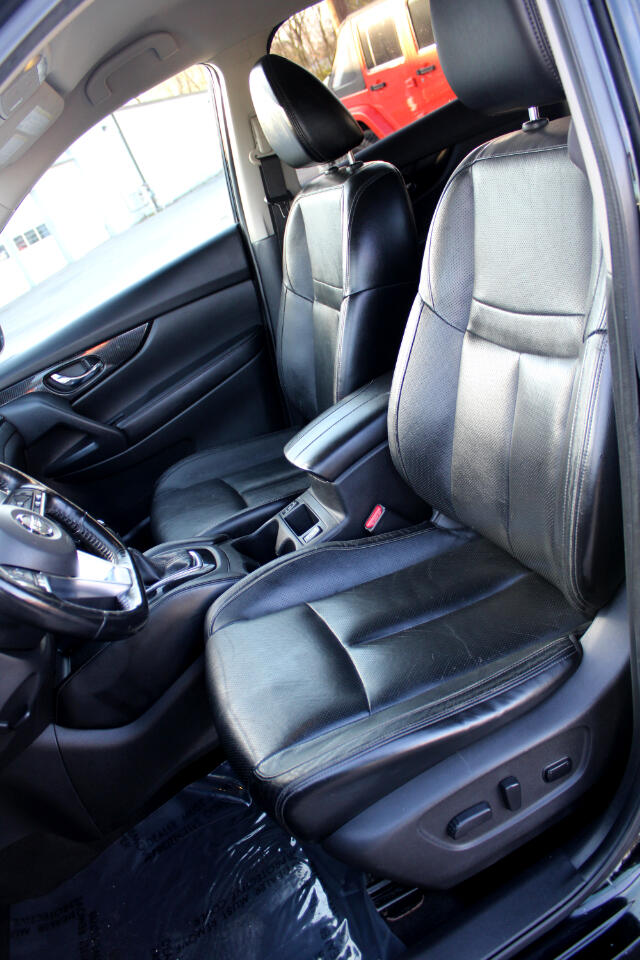 Vehicle image 22 of 33
