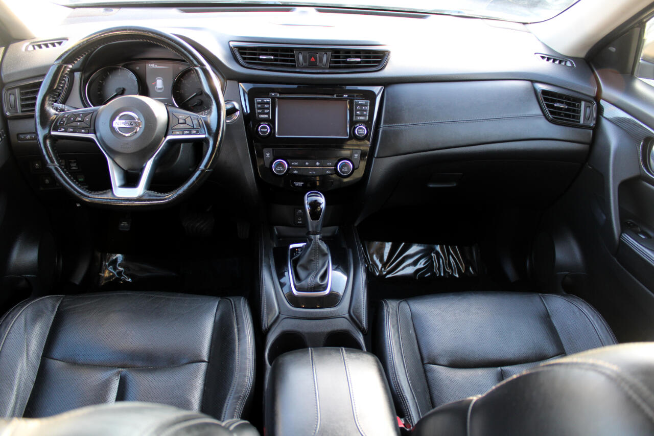 Vehicle image 19 of 33