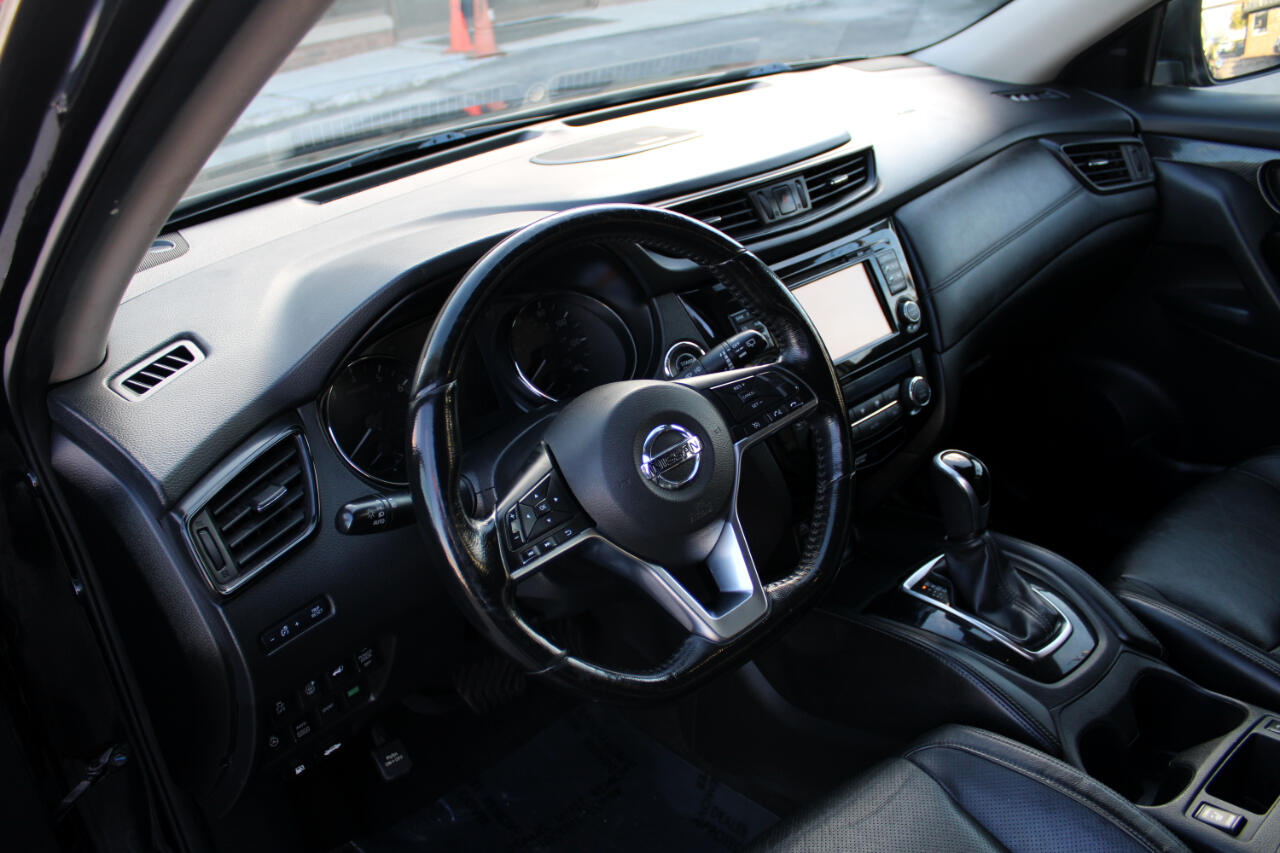 Vehicle image 20 of 33