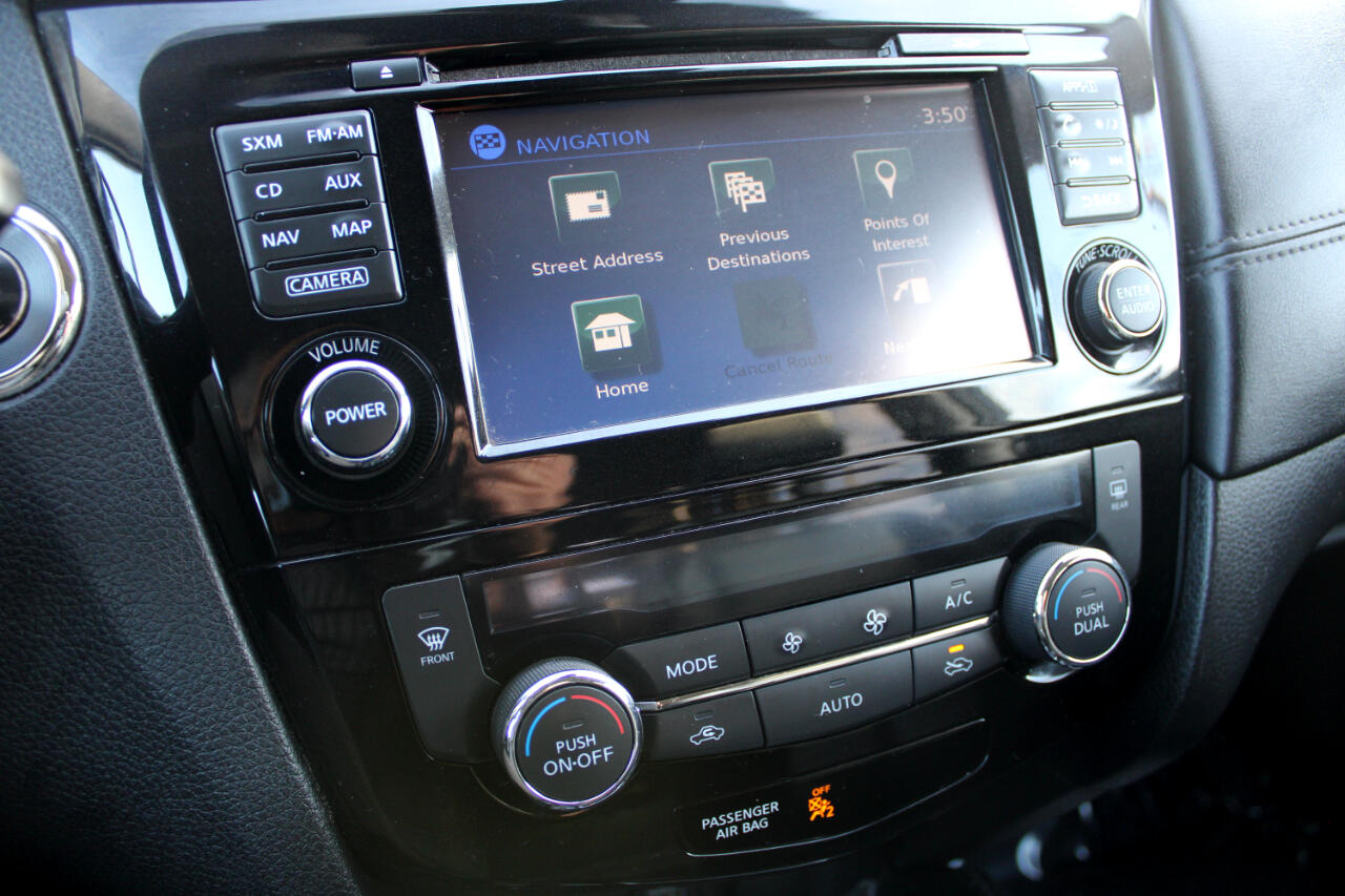 Vehicle image 26 of 33