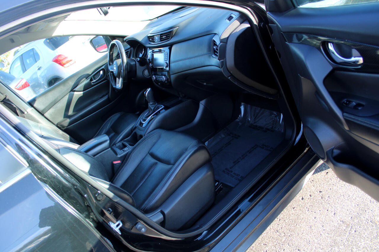 Vehicle image 12 of 33