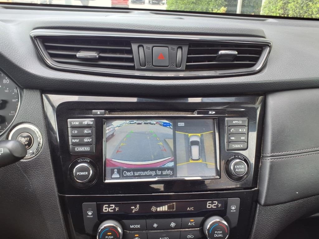 Vehicle image 15 of 25