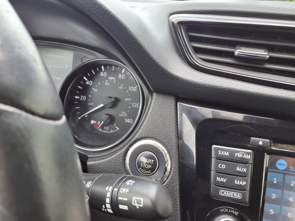 Vehicle image 18 of 25