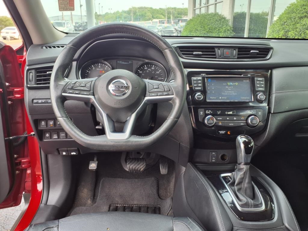 Vehicle image 11 of 25