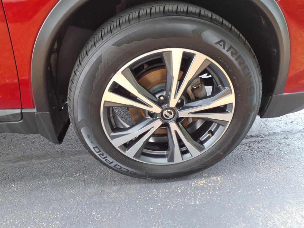 Vehicle image 24 of 25