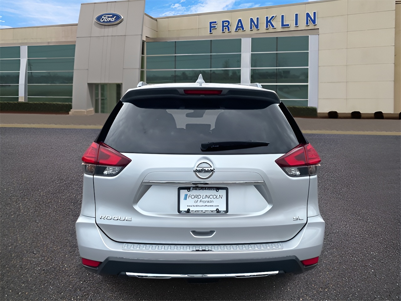 Vehicle image 40 of 42