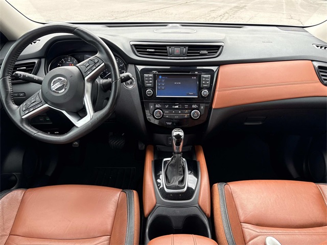 Vehicle image 16 of 42