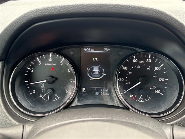 Vehicle image 34 of 42