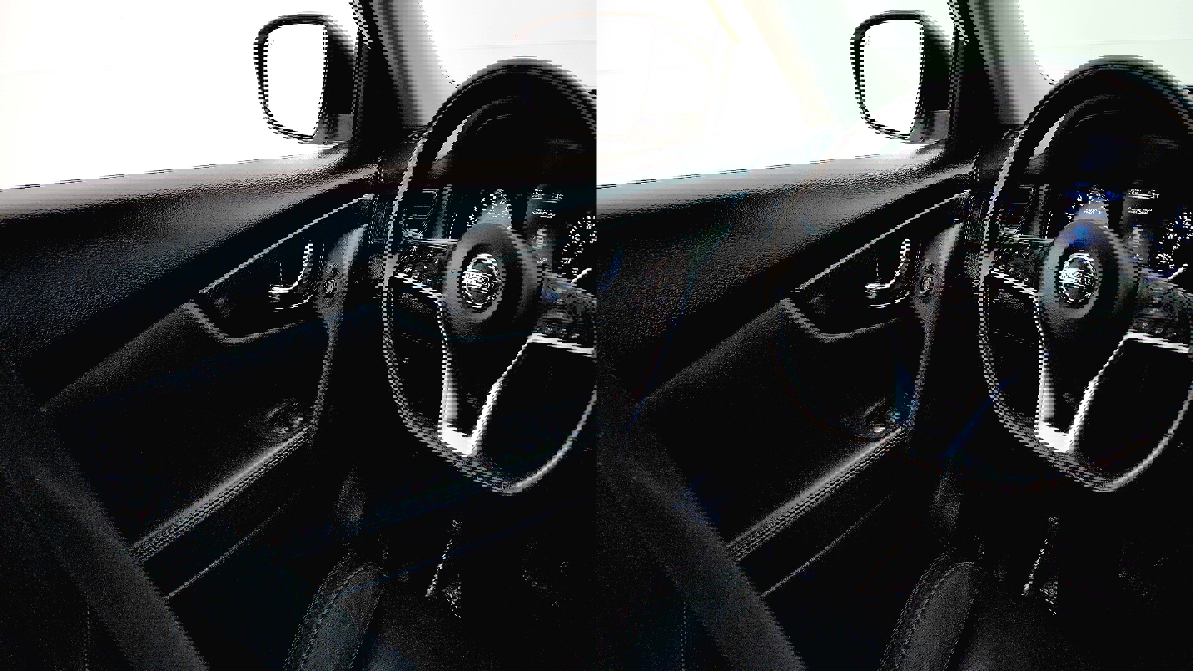 Vehicle image 26 of 33