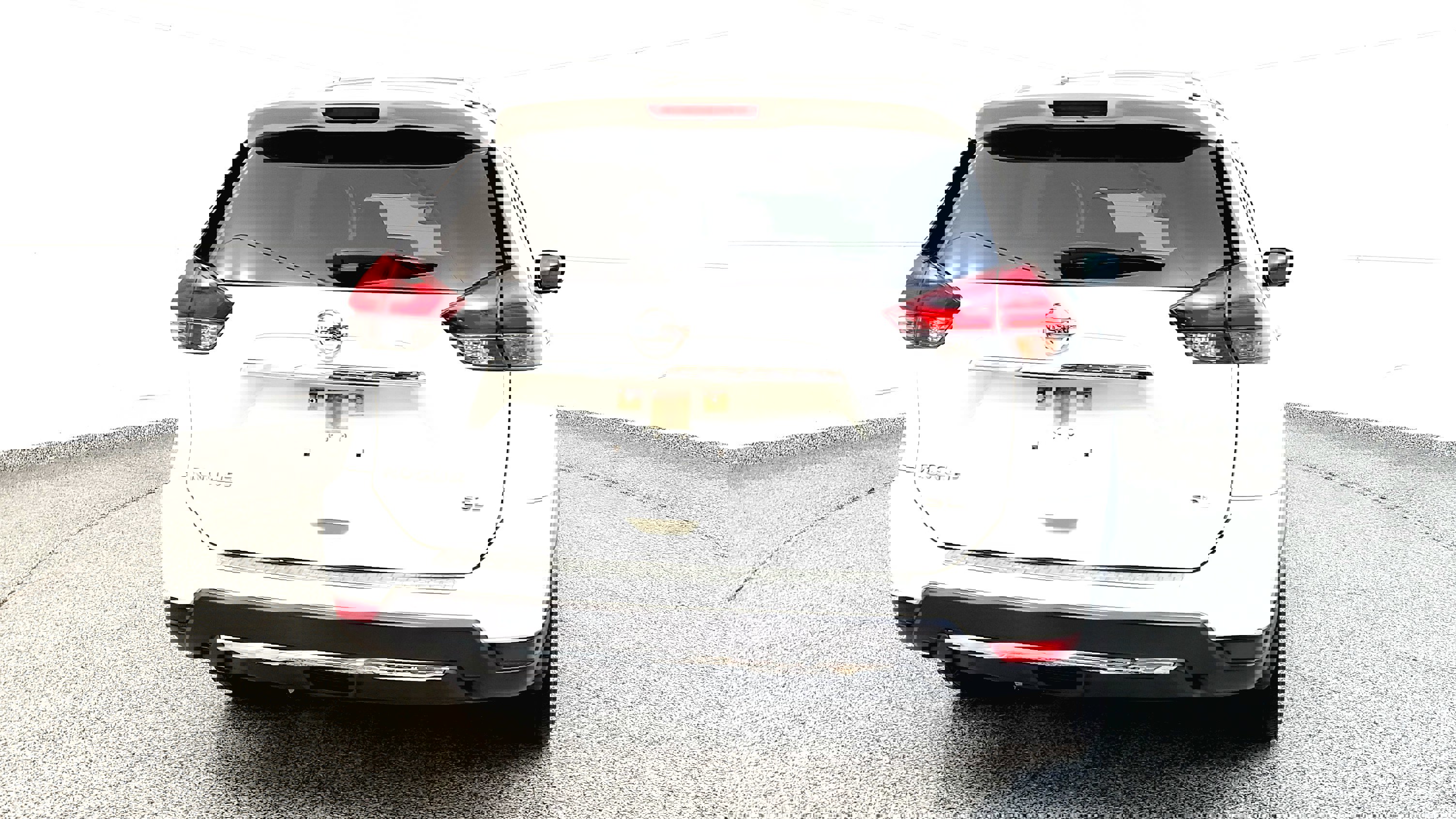 Vehicle image 15 of 33