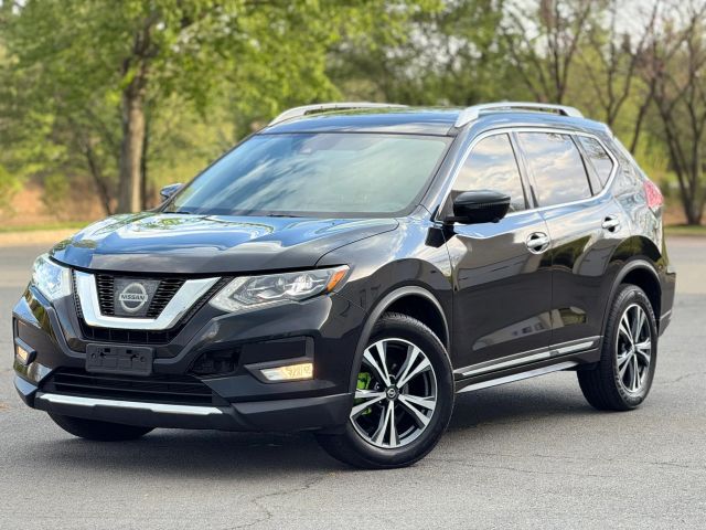 2017 Nissan Rogue SL Image 1 of 54