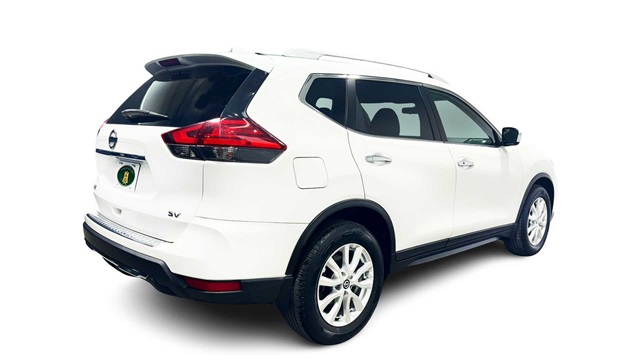 Vehicle image 4 of 30