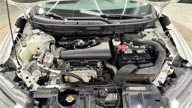 Vehicle image 8 of 30