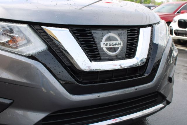 Vehicle image 41 of 42