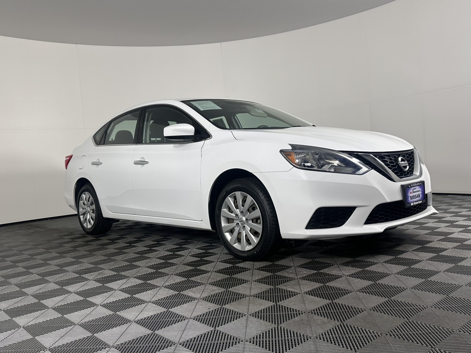 Vehicle image 2 of 26