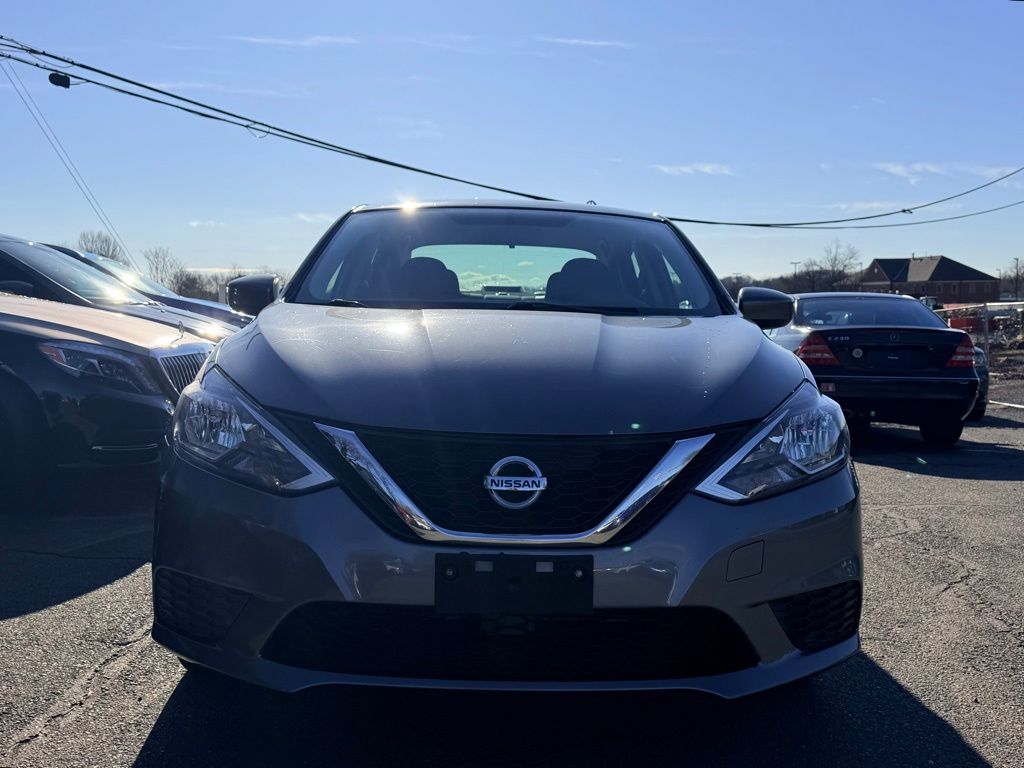 2017 Nissan Sentra S Image 2 of 27